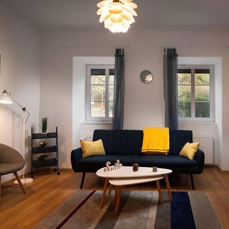 דירות פץ' A Charming Little Flat Just Above Szechenyi Square מראה חיצוני תמונה