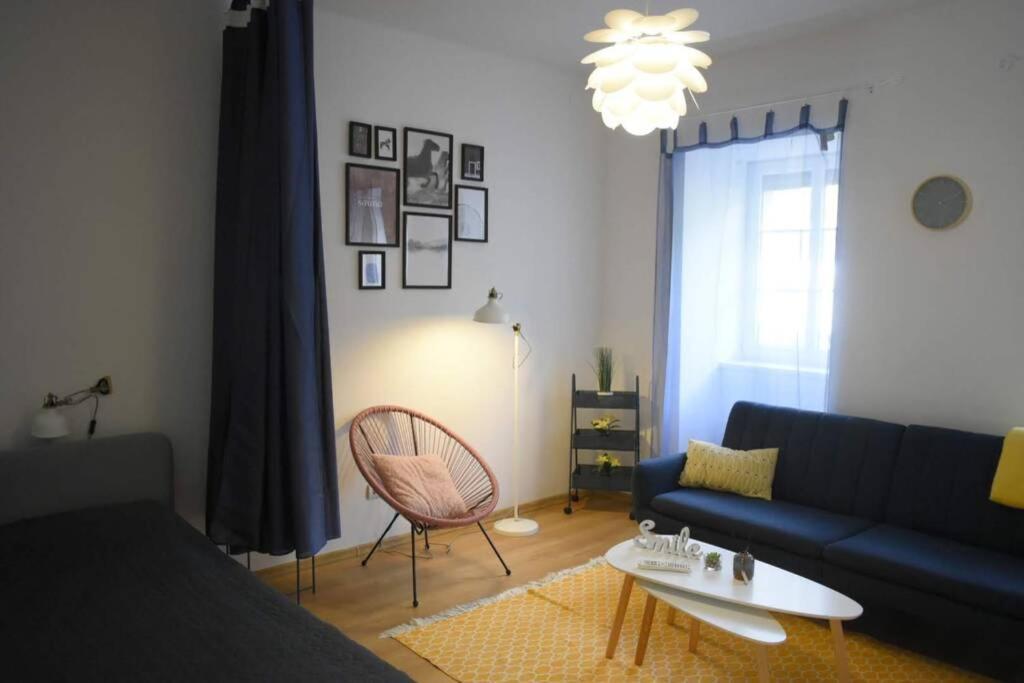 דירות פץ' A Charming Little Flat Just Above Szechenyi Square מראה חיצוני תמונה