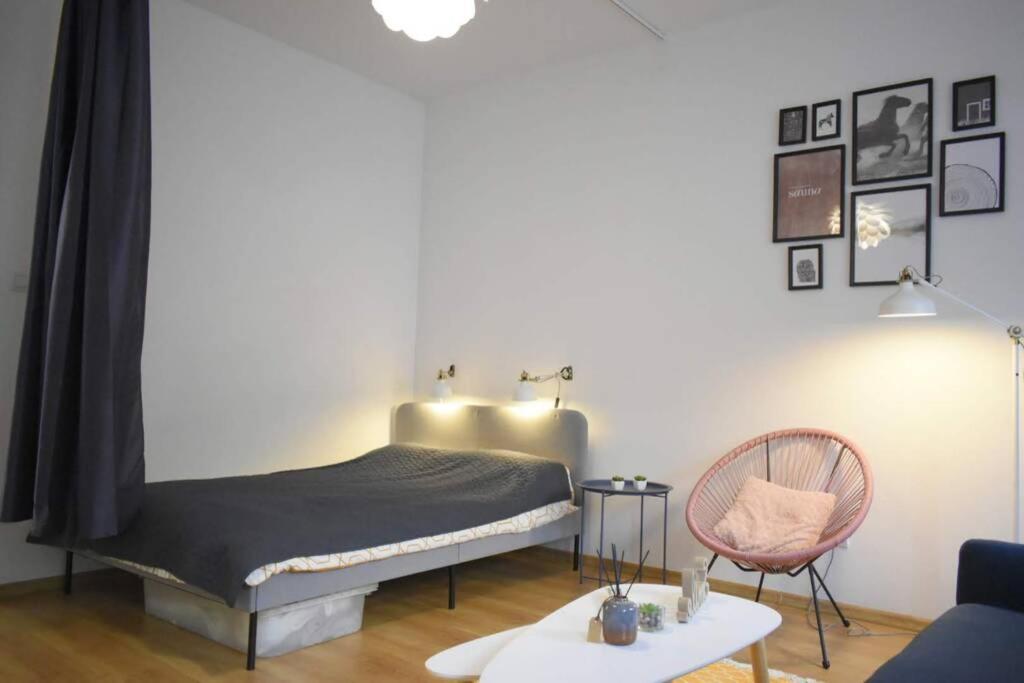 דירות פץ' A Charming Little Flat Just Above Szechenyi Square מראה חיצוני תמונה