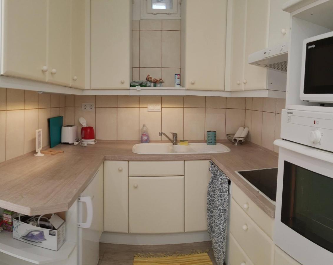 דירות פץ' A Charming Little Flat Just Above Szechenyi Square מראה חיצוני תמונה